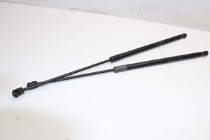 MERCEDES-BENZ C W204 C 220 CDI 204.002 Vordere linke Motorhaubendämpfer 17639435