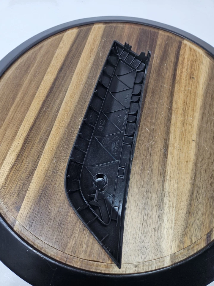 08-12 路虎 LR2 发球杆左后门面板把手盖原始设备制造商 — 第 4/4 张图片