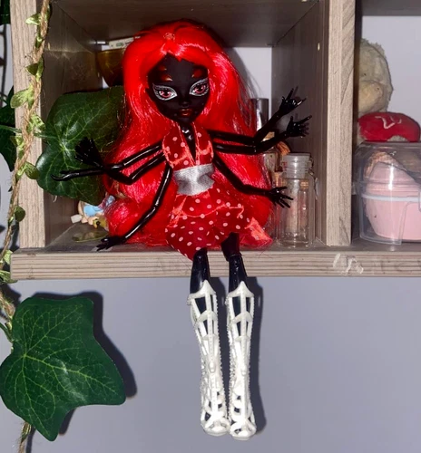 Black Wydowna Spider Doll Horror Doll High Quality Monster Doll Demon Prank Fear - Picture 1 of 8