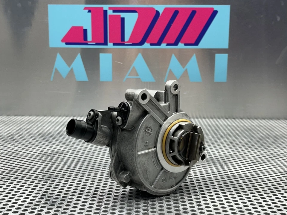 2011-2016 BMW 550i 650i 750i 750Li Engine Motor Vacuum Pump - Image 3 of 4