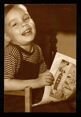Comic chrome postcard People Reading Comics DKP Pub. 2006 Lil Abner
