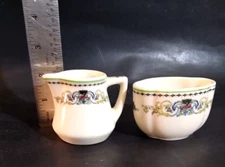 Syracuse individual cream & sugar set (hairline in sugar)