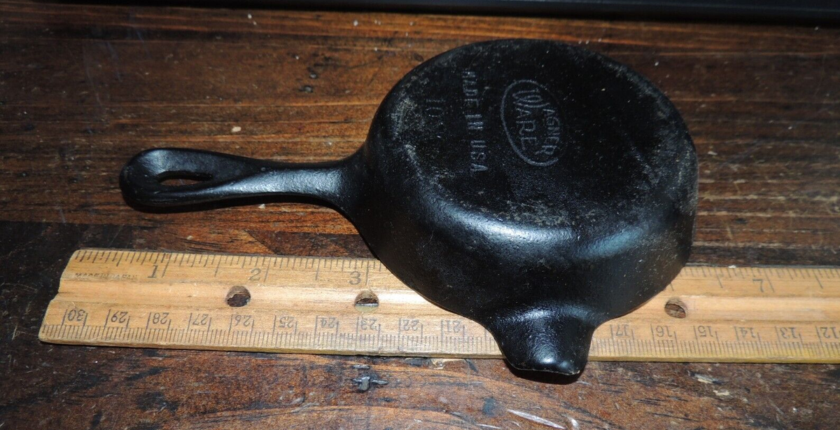 VINTAGE No. 1050E WAGNER WARE CAST IRON SKILLET or ASHTRAY 3