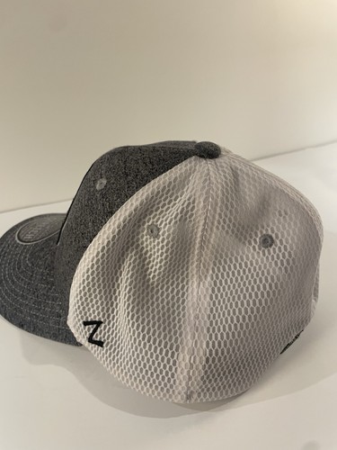 ECU Piraten Mütze East Carolina Stretch Fitted Small Zephyr Unisex Cap grau - Bild 7 von 11