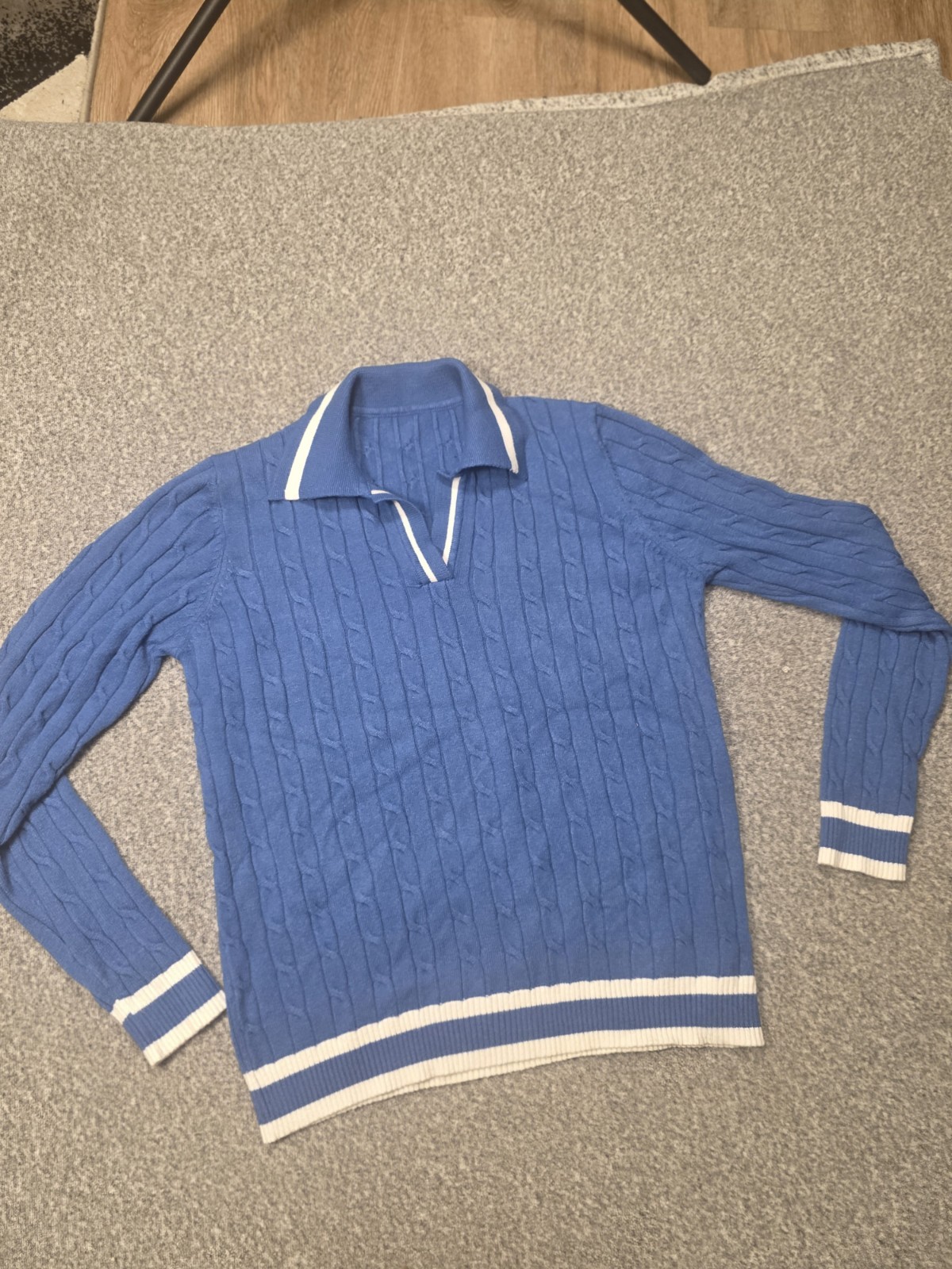 Cable-Knit Collared Pullover Sweater Blue White S… - image 4