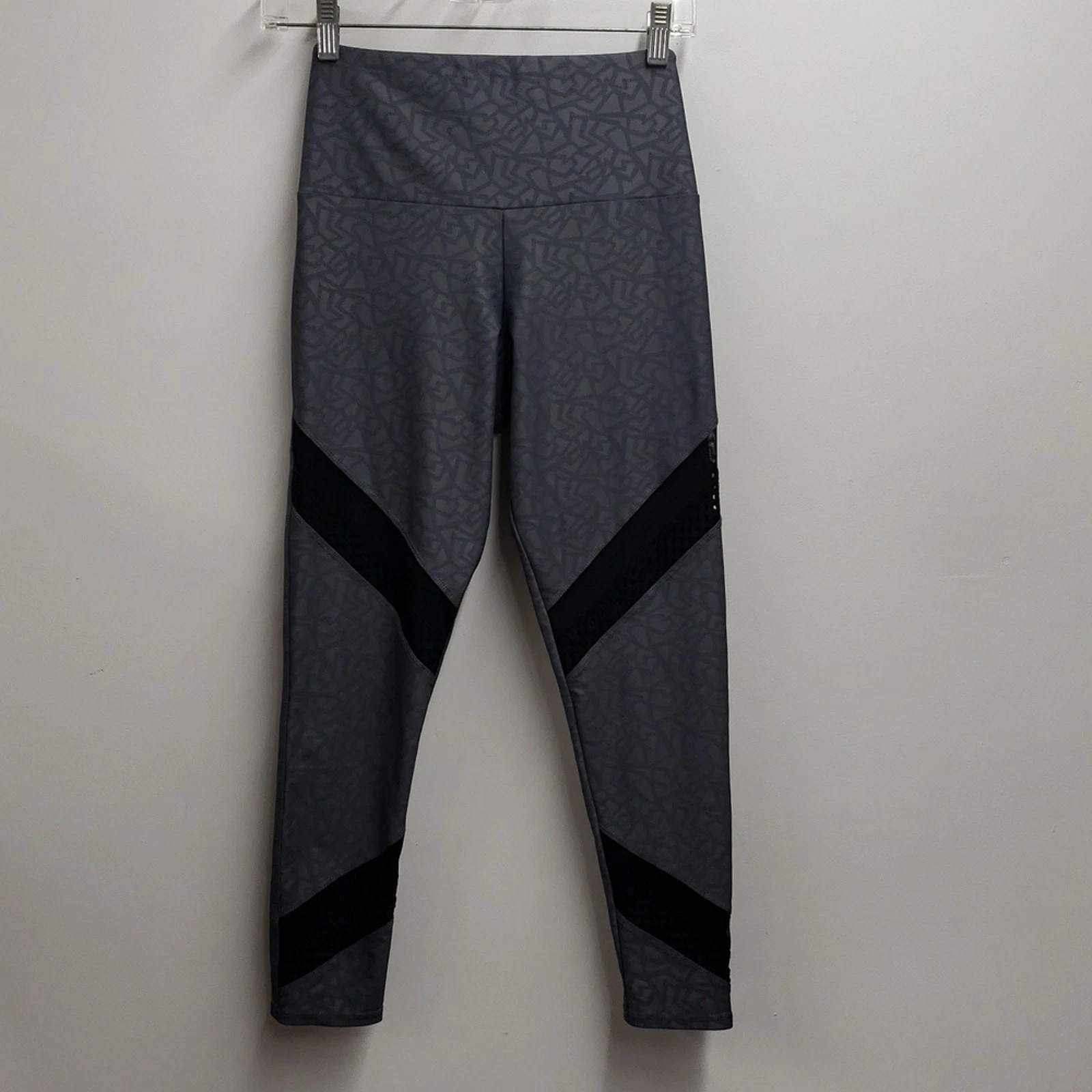 Onzie Flow Leggings Geometric Mesh Insert Women's Small/Medium Gray Printed