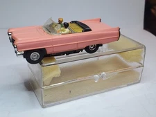 CADILLAC CONVERTIBLE FALLER...SWEET MINTY HO TLET SLOT CAR