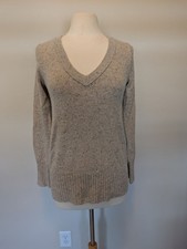Old Navy Small Maternity V-Neck Sweater Lambs Wool Blend