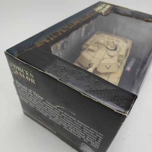 FORCES OF VALOR 1:32 U.S. M1A1 Abrams Tank Kuwait 1991 Enthusiast Edition 80005 - Foto 13 di 24