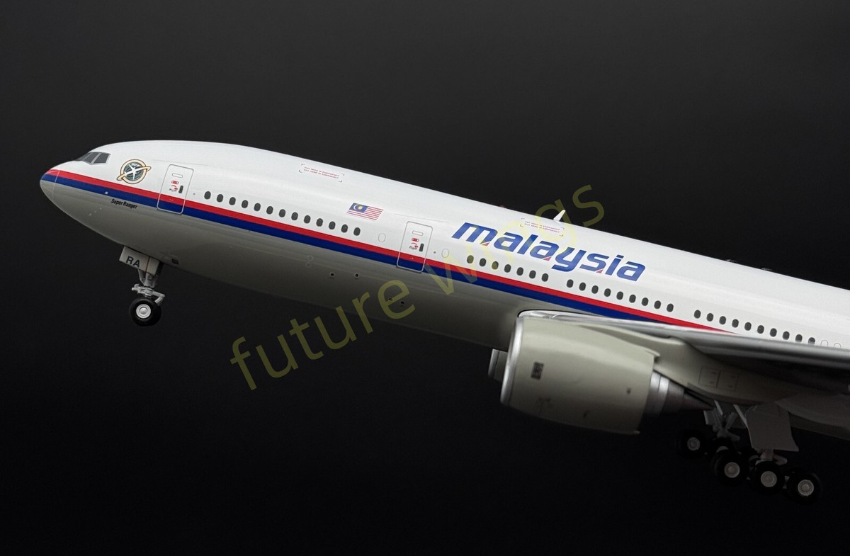 1:200 JC Wings* Malaysia Airlines B777-200ER 9M-MRA Diecast