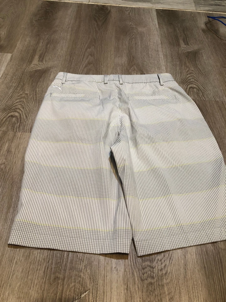 Puma Golf Shorts Men's Size 30 30"W White and Gray Striped M71 - Image 3 of 4