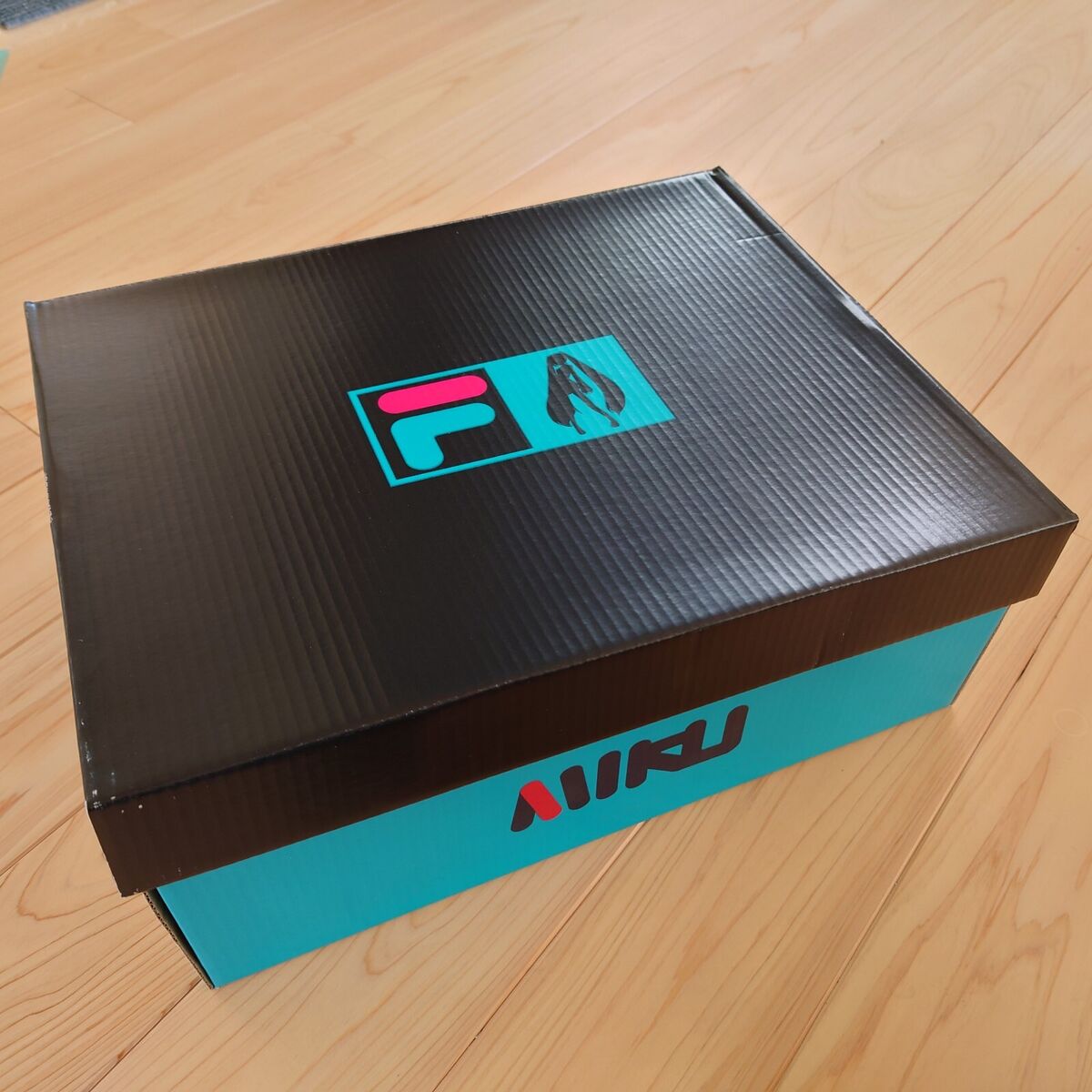 FILA x Hatsune Miku Teratach 600 HI Emerald MIKU 0001 FILA x Hatsune Miku Teratach 600 HI Emerald MIKU 0001