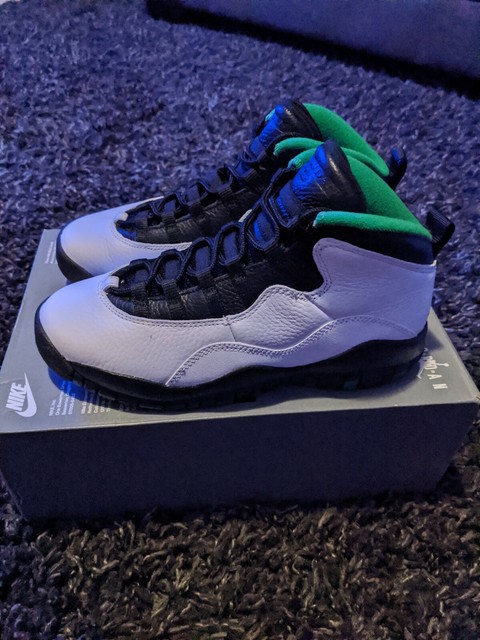 Nike Men's Air Jordan 10 Retro SNEAKERS 