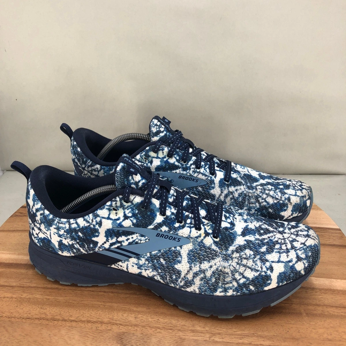 Brooks Revel 5 Blue Marble for sale | eBay