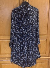 Equipment Women’s Silk Long Shirt Dress Blue Pattern Pockets Size Small Runs Big
