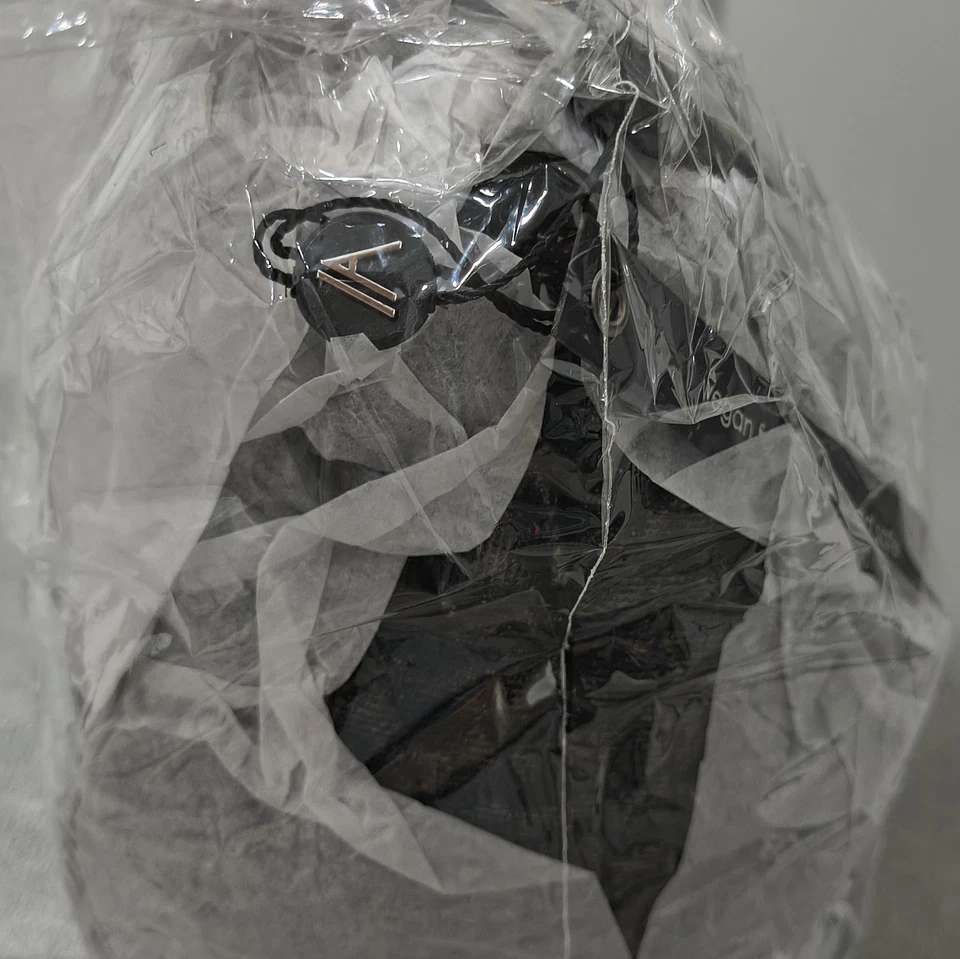 NUEVO CON ETIQUETAS ✅ Bolso Bandolera Barril Izzy & Ali - Natalie Denim Negro Foto 4 de 4