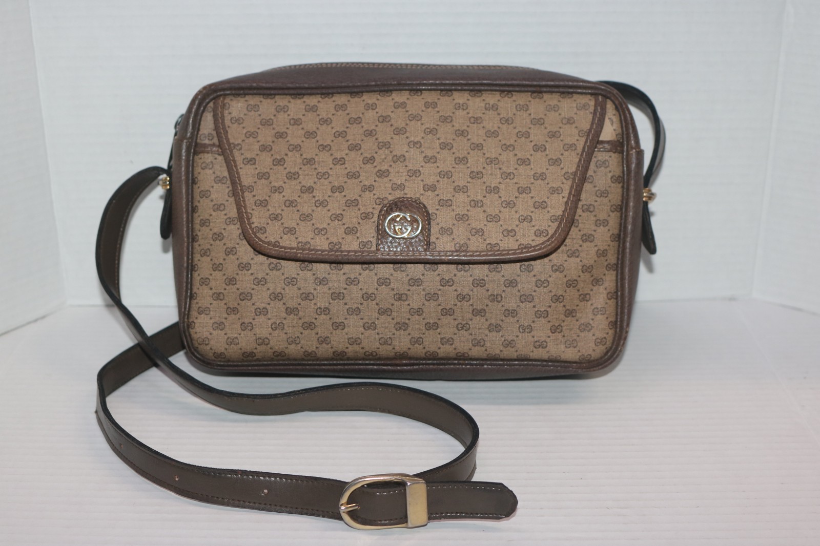 Vintage GUCCI Micro GG Canvas Dark Beige Crossbody Bag