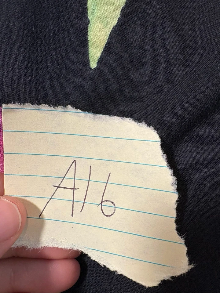 Camisa masculina de diversão moderna grande L floral geométrica manga curta havaiana (A16 - Imagem 4 de 4