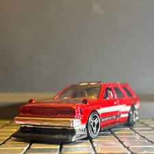 Hot Wheels Nissan Maxim /Toy Car/USED