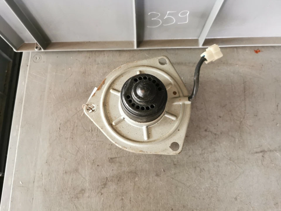 Daihatsu Cuore II L80 1985-1990 Gebläsemotor Heizungsgebläse Gebläse  - Bild 2 von 4