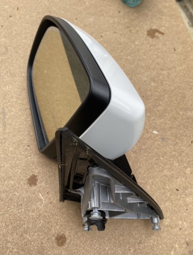 2007-2013 BMW X5 Driver’s Side Power Mirror - Picture 2 of 6