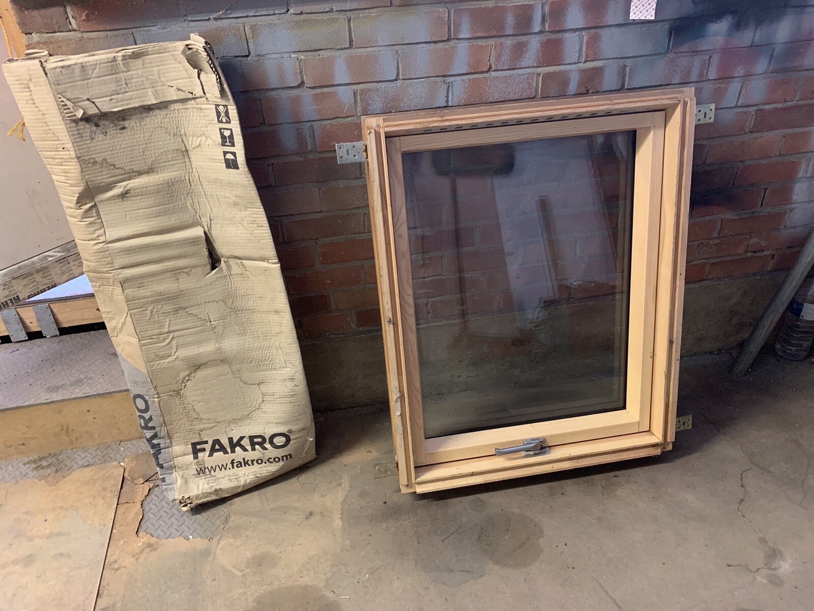 fakro roof window 78x98cm( Not Velux) eBay