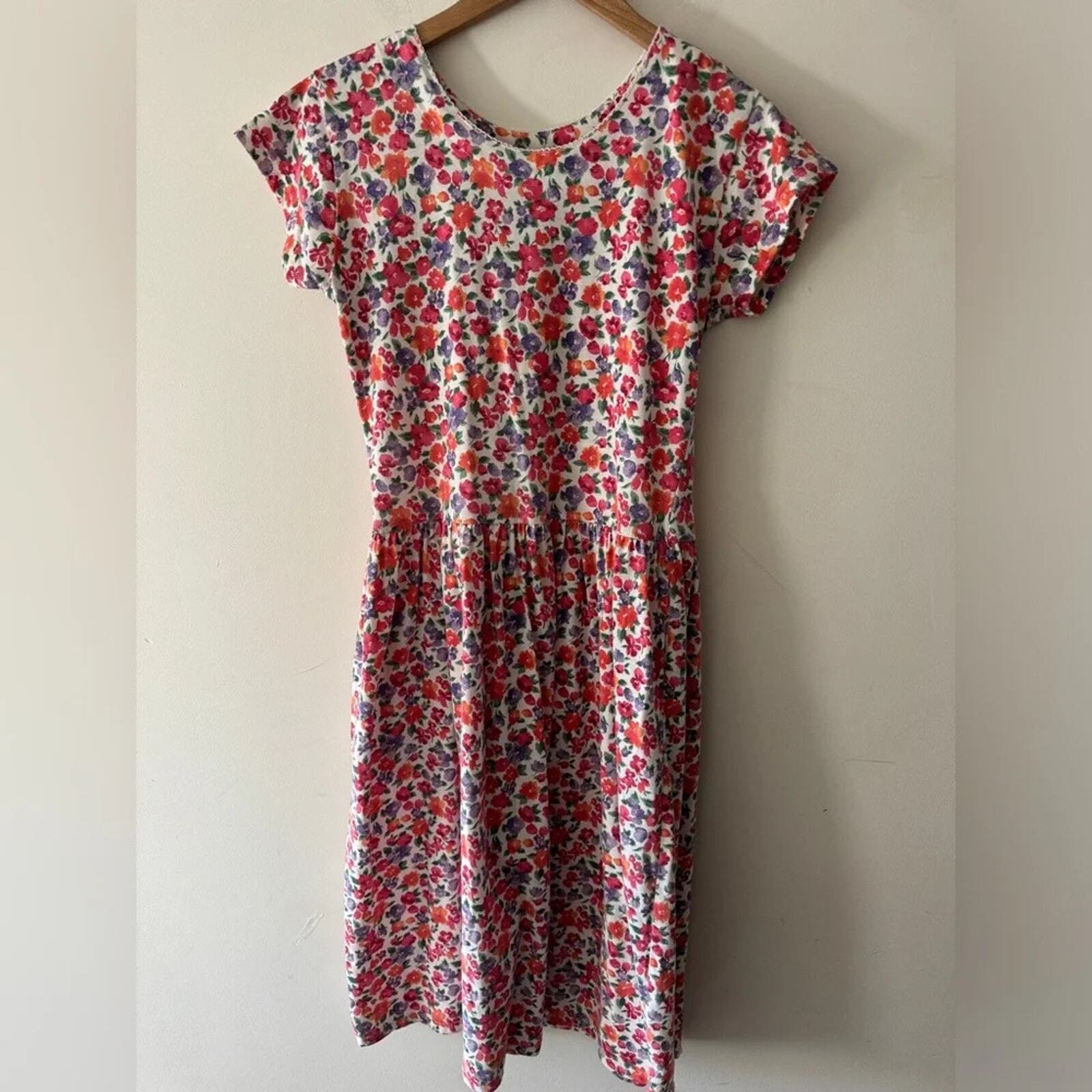 Vintage Gorgeous Ditsy Floral 80’s Dress