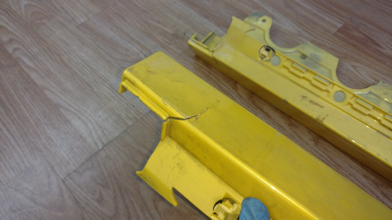 LAMBORGHINI GALLARDO LEFT AND RIGHT ROCKER PANEL MOLDING OEM 400853564 400853563