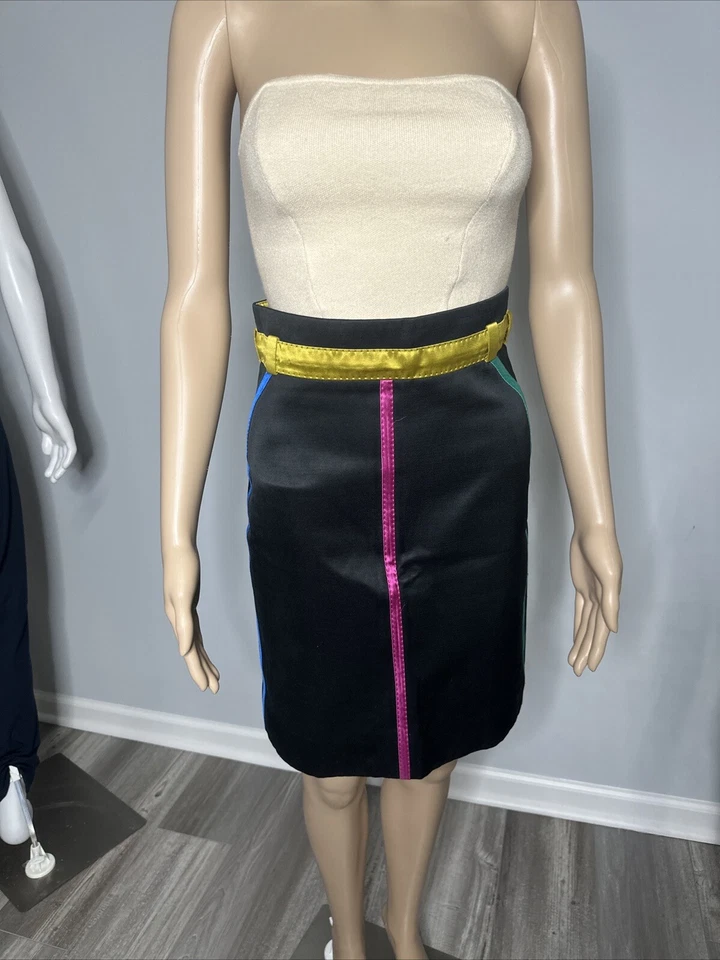 Falda lápiz Louis Vuitton vintage color neón TALLA 36 hasta la rodilla