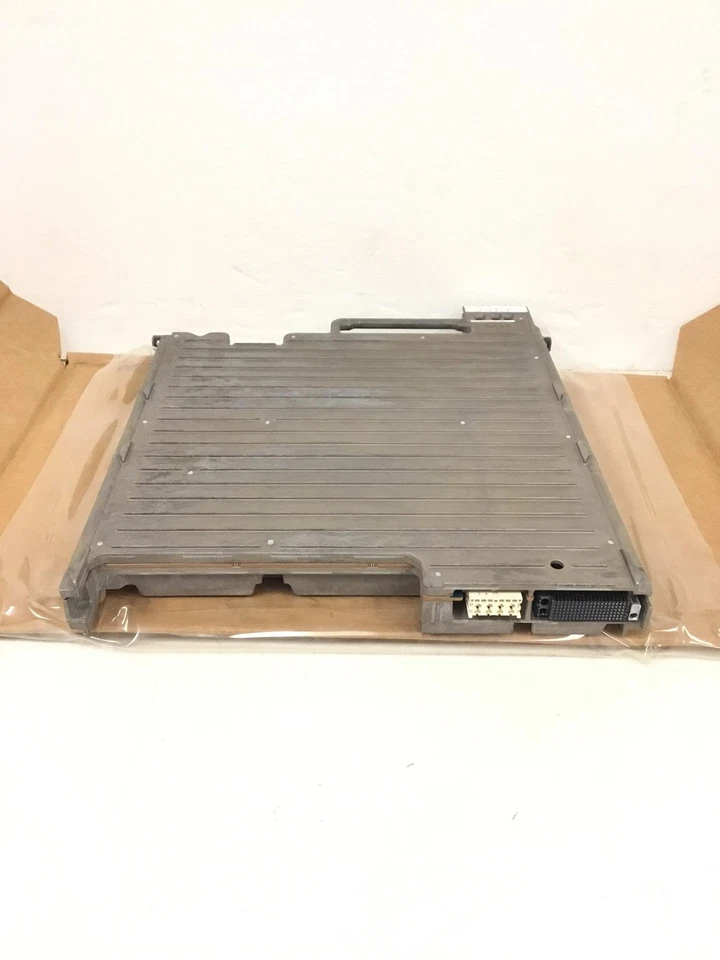 MOTOROLA DLN6885A - 1585707Y Transceiver Module 700/800 Mhz, WORKING FREE SHIP - Image 3 of 4