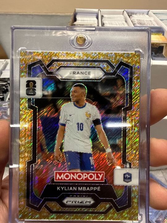 2026 Panini Prizm FIFA World Cup #7 Kylian Mbappé – France, Gold