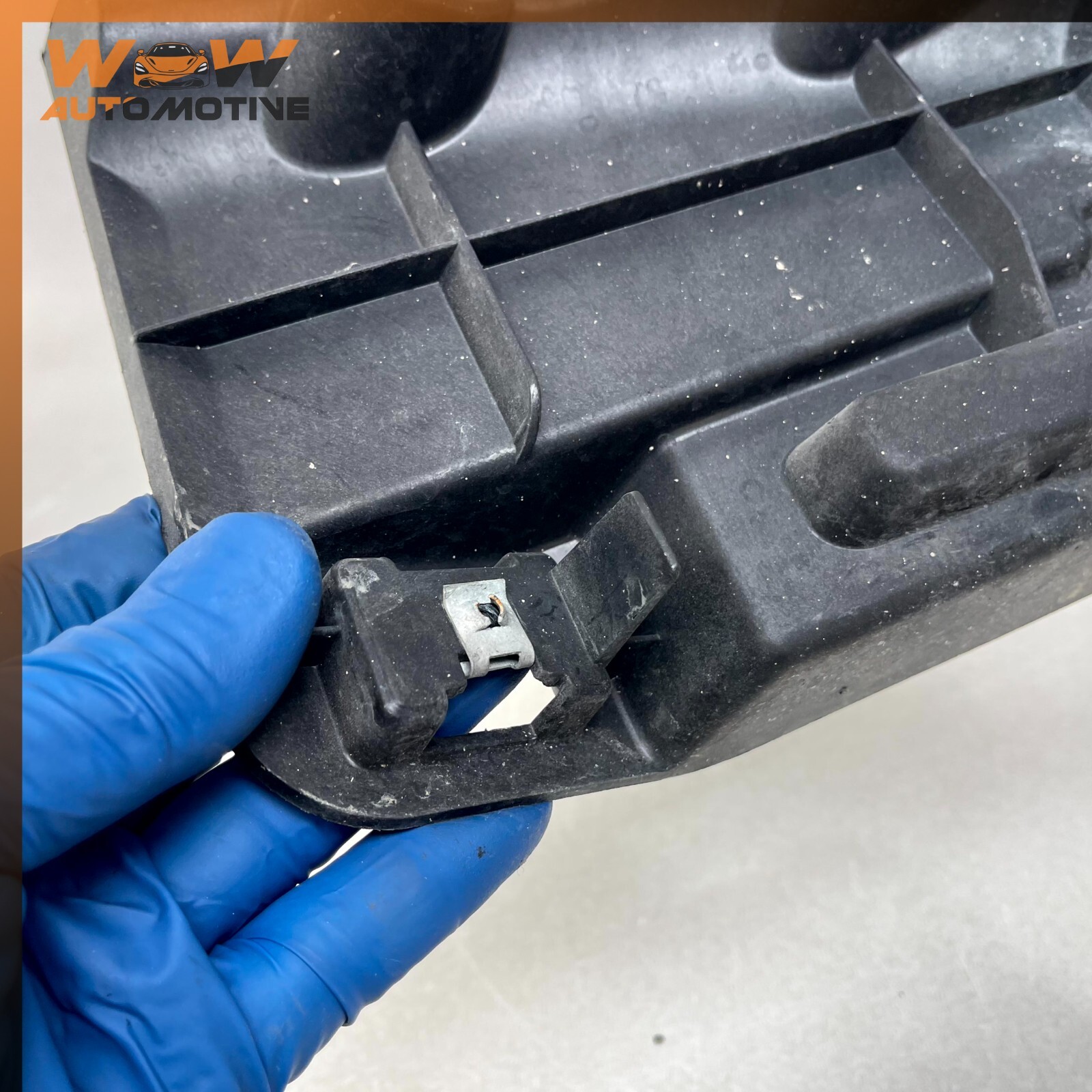 Maserati Ghibli 2014-2017 Rear Left Upper Side mounting bracket