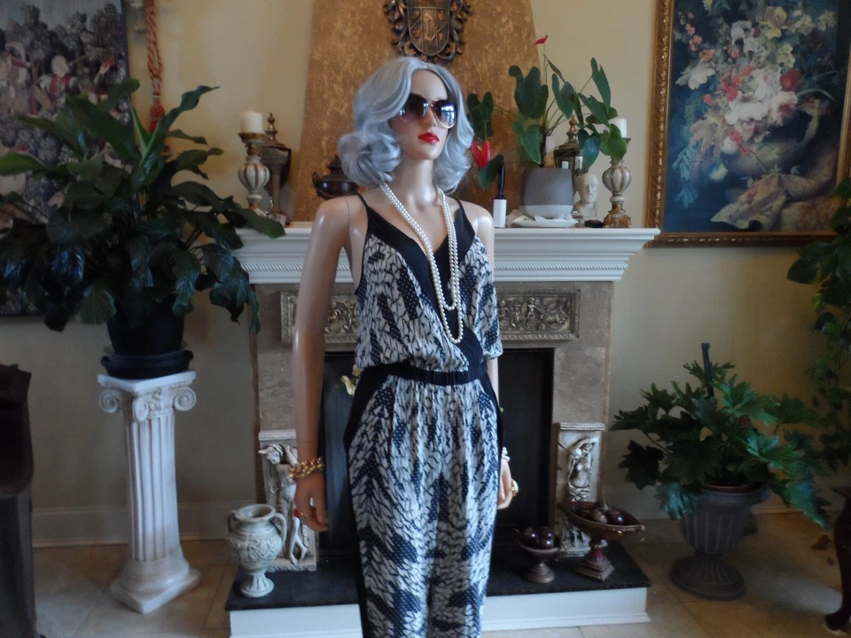 Diane Von Furstenberg 100% Silk Crepe Black/Beige Print Jumpsuit Size 0 - Image 4 of 4