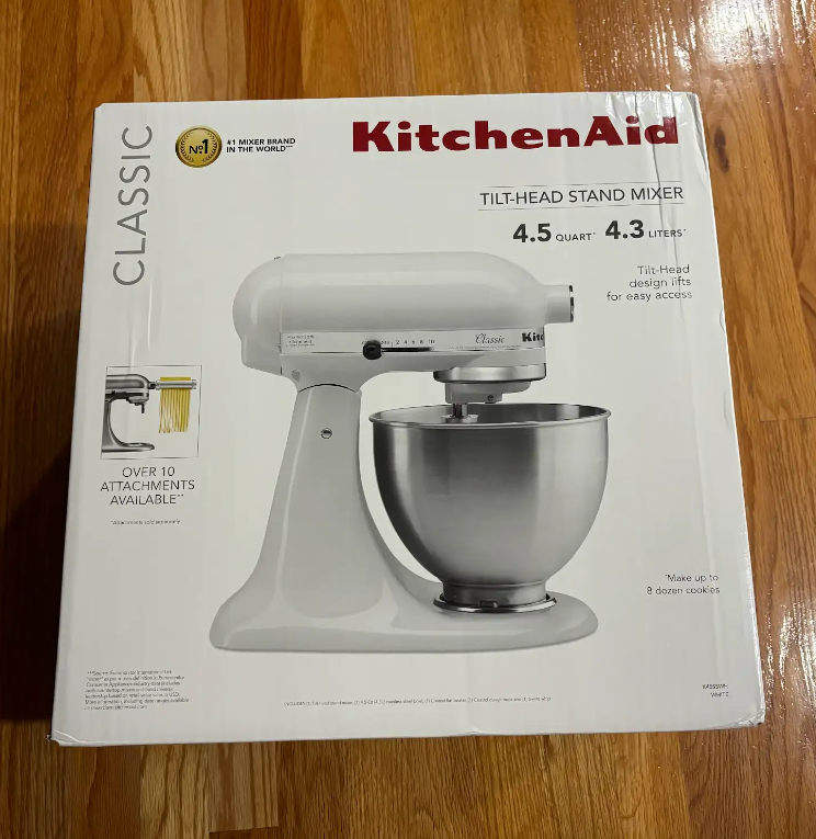 --- KitchenAid Classic™ Series 4.5 Quart Tilt-Head Stand Mixer - K45SSWH --- NEW