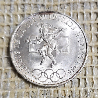 1968 Mexico 25 Pesos Silver Coin LEY 0.720 KM#479 Mo Olympics Aztec Player