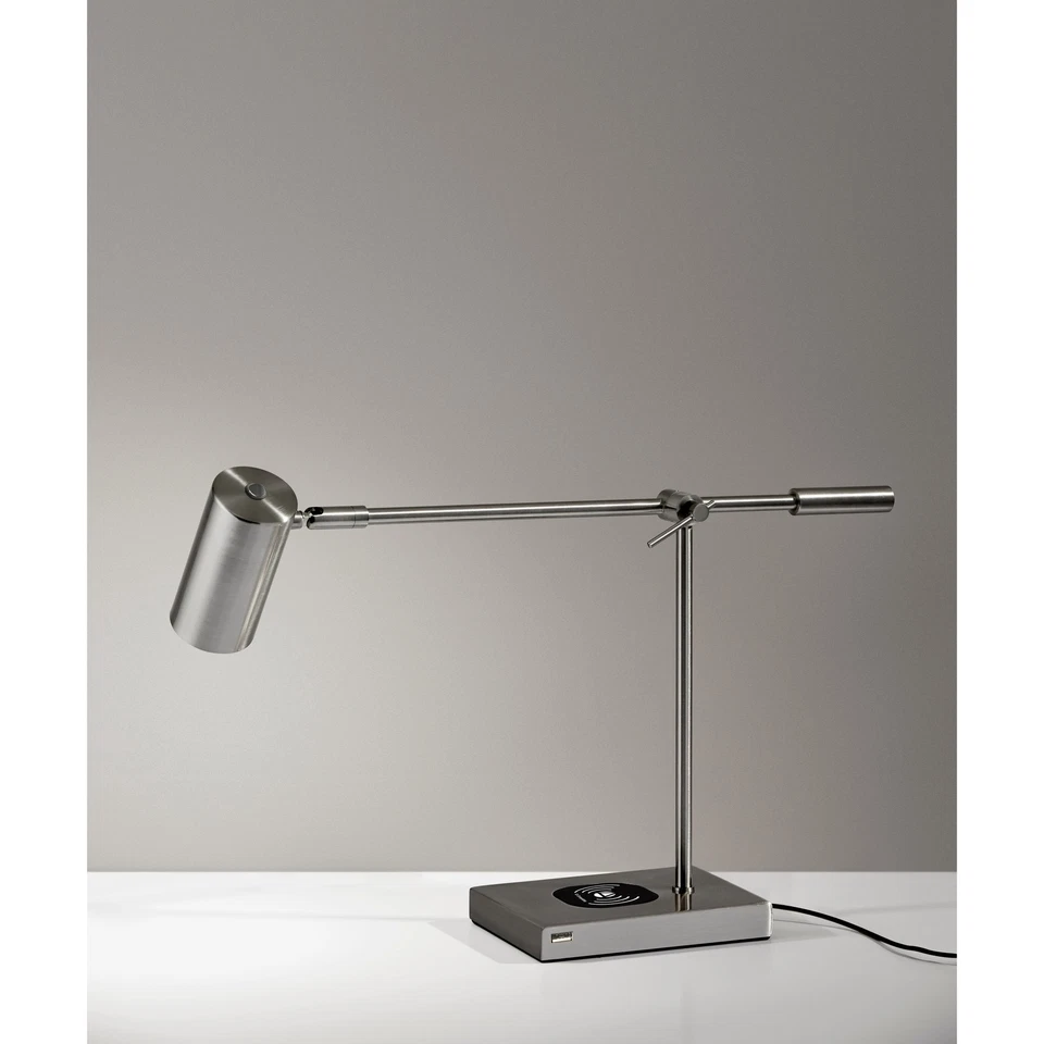 Lámpara de escritorio LED Adesso Collette con carga inalámbrica Adesso Foto 3 de 4