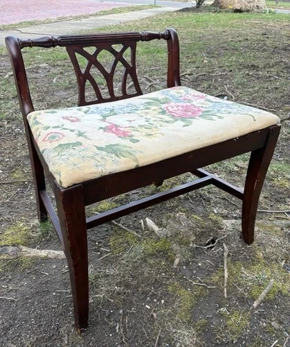 Vintage Chippendale Wood Vanity Bench Seat Dressing Chair Makeup Original