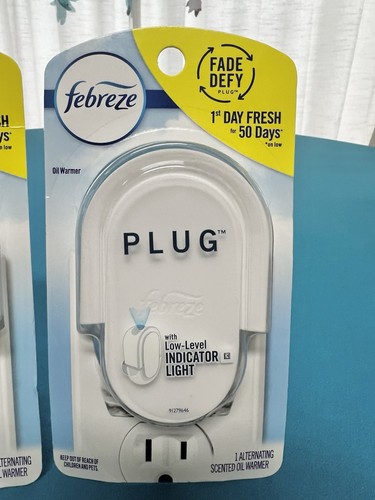 Febreze Plug In Lufterfrischer Fade Defy Plugs alternierender Duftölwärmer x 2 - Bild 3 von 7