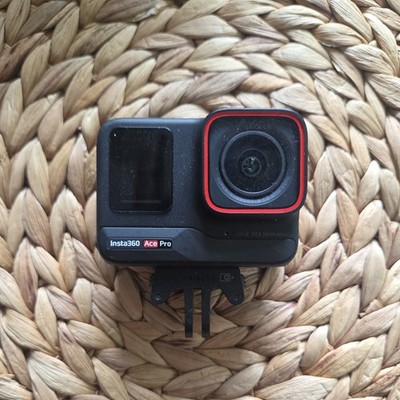 Insta360 Ace Pro Action-Kamera 8K 48MP Leica Objektiv CPL Filter Schwarz bastler