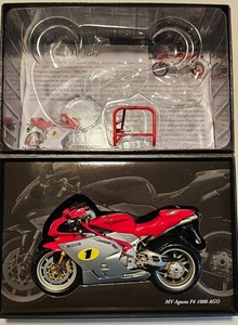 Minichamps Mv Agusta F4 1000 Ago 1/12 Scale Silver/red 122121720