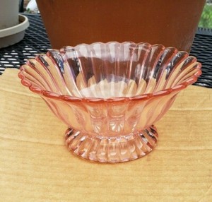 imperial depression footed scalloped mayonnaise 682b bowl edge glass pink