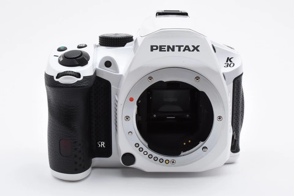 Pentax k-30 16.2 Mp Digital SLR Kameragehäuse Weiß Exzellent Getestet #2469715 - Bild 2 von 4