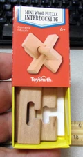 mini wood puzzle, Interlocking puzzle, new in original box by Toysmith ages 6+