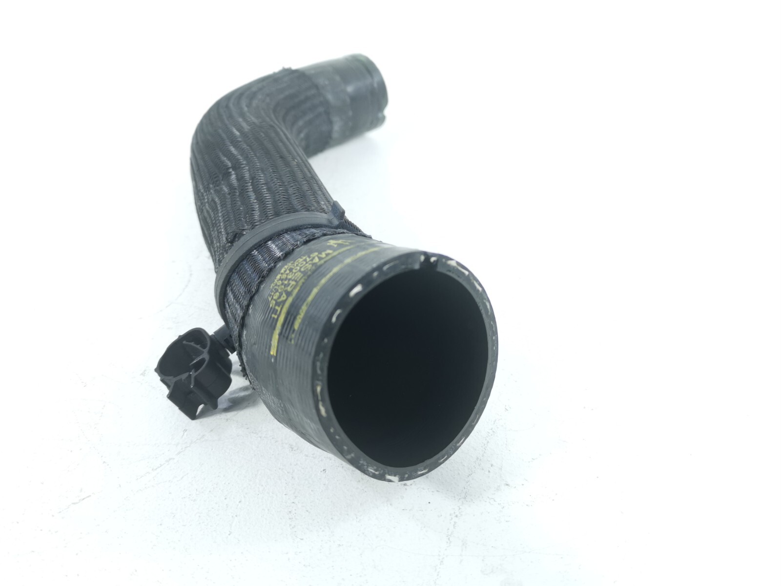 17-20 MASERATI Levante 3.0L Right Side Turbo Intercooler Air Intake Hose Pipe
