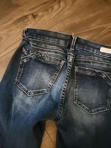Buckle Jeand Größe 4 27 Taille Bündchen Distressed Damen Jeans - Bild 7 von 7