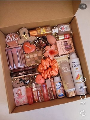 Surprise Mystery Glam Box Makeup Perfume Nails Lashes Jewelry New 10  Item Gift 