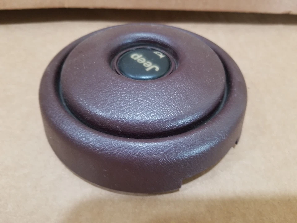 Tapa central bocina volante jeep cherokee xj 91-94 borgoña Foto 3 de 3