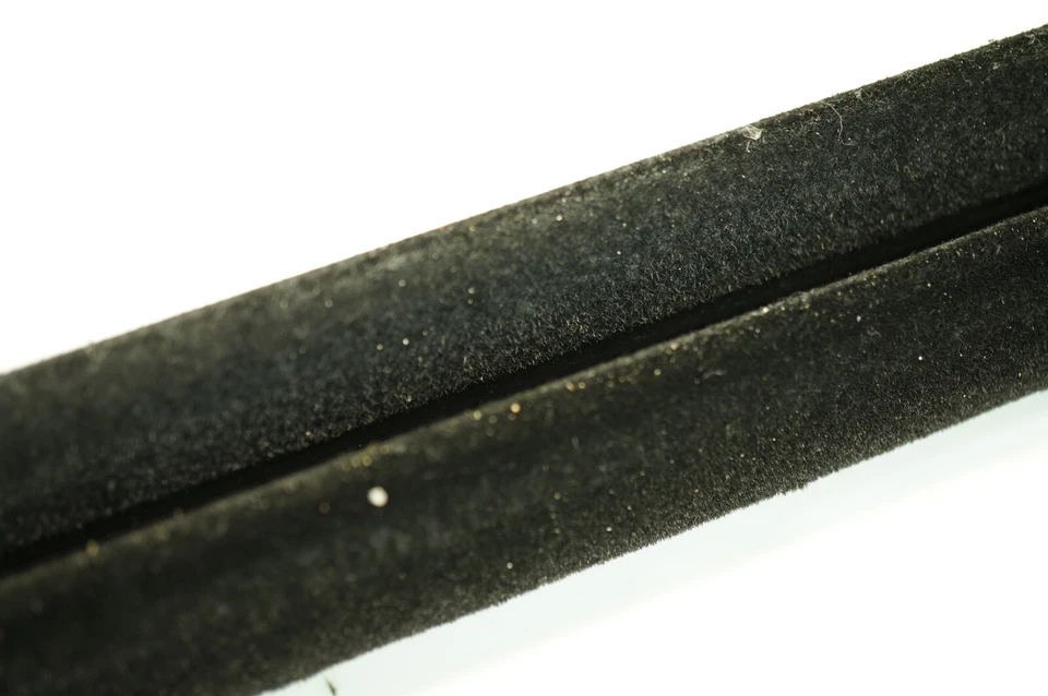 🔅2016-22 Jeep Grand Cherokee OeM right front door Belt Inner Outer Weatherstrip - Image 4 of 4