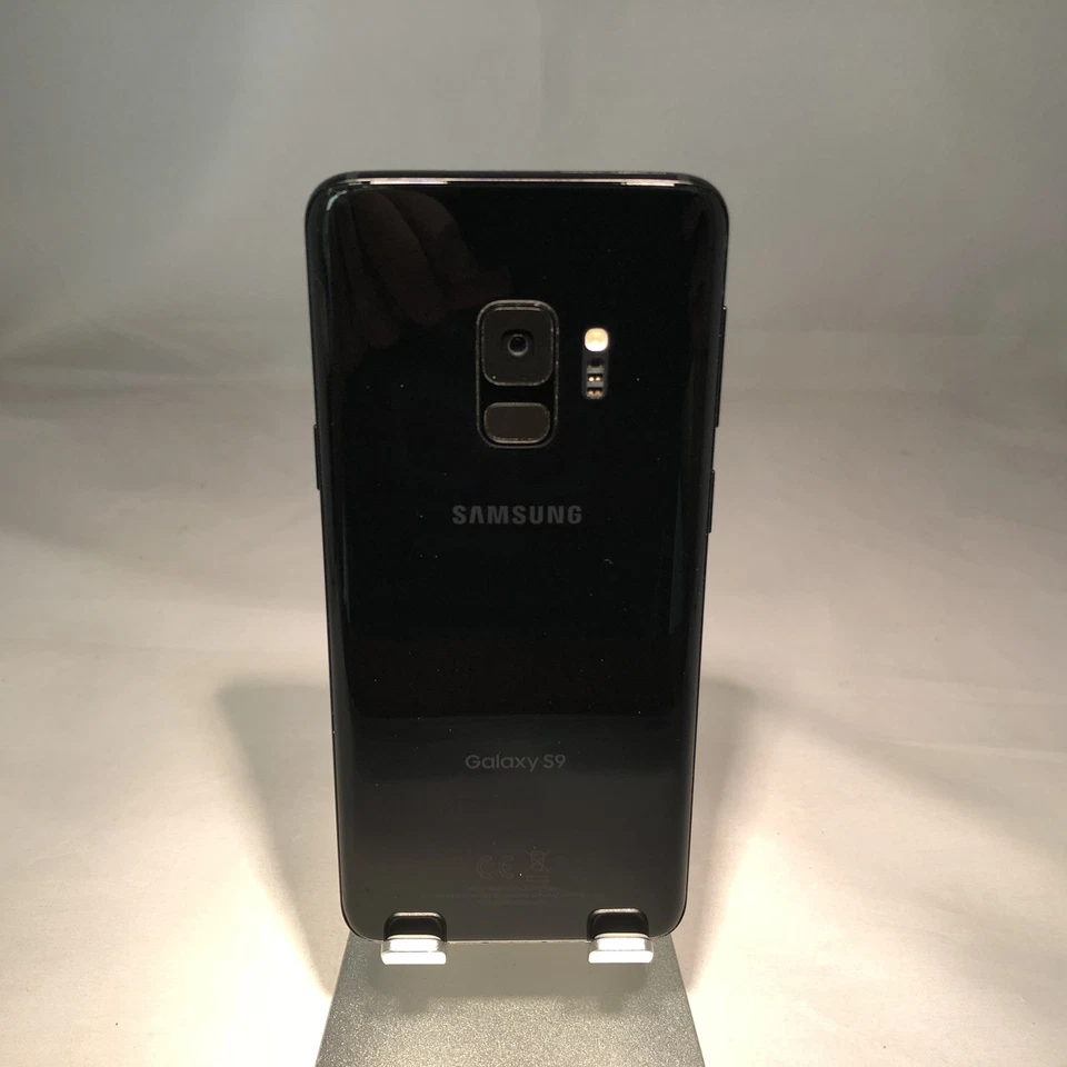 Samsung Galaxy S9 64GB Midnight Black Unlocked Fair Condition - Image 3 of 4