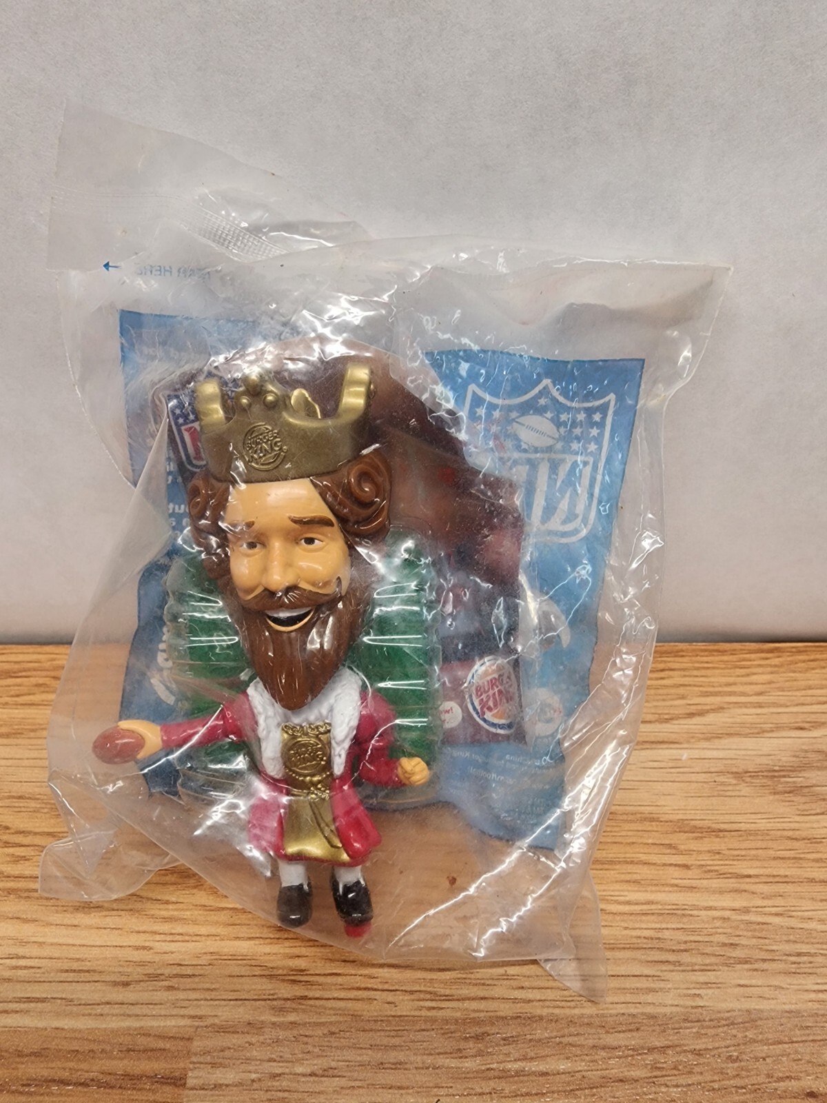 Burger King Kids Meal NFL Super Bowl The king bobblehead New sealed 2006